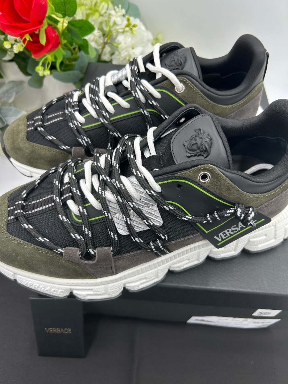 Men’s Versace TRIGRECA suede/leather sneakers. Size 44/11. Made in Italy.